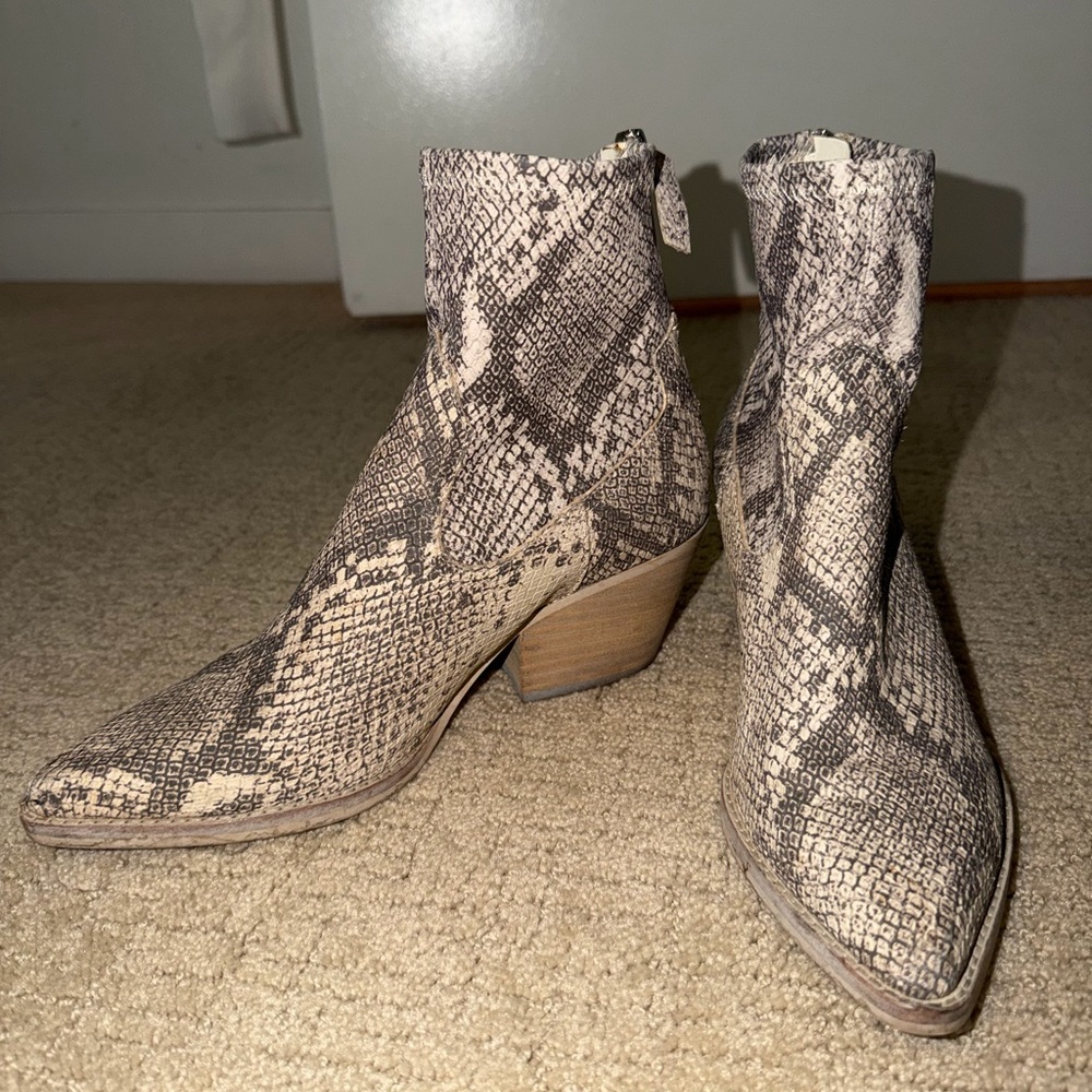 Dolce vita boots